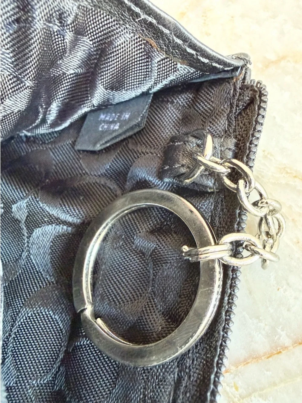 COACH Small Black Leather Wallet Key Chain Coin Purse Ivory Stitching Zip Pouch